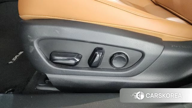 Lexus UX250h id 4331455 из Кореи 24