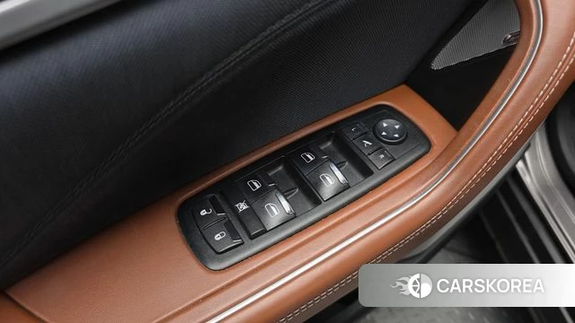 Maserati Levante id 4698919 из Кореи 24