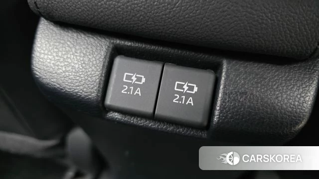 Toyota Prius 4th Generation id 4283814 из Кореи 24