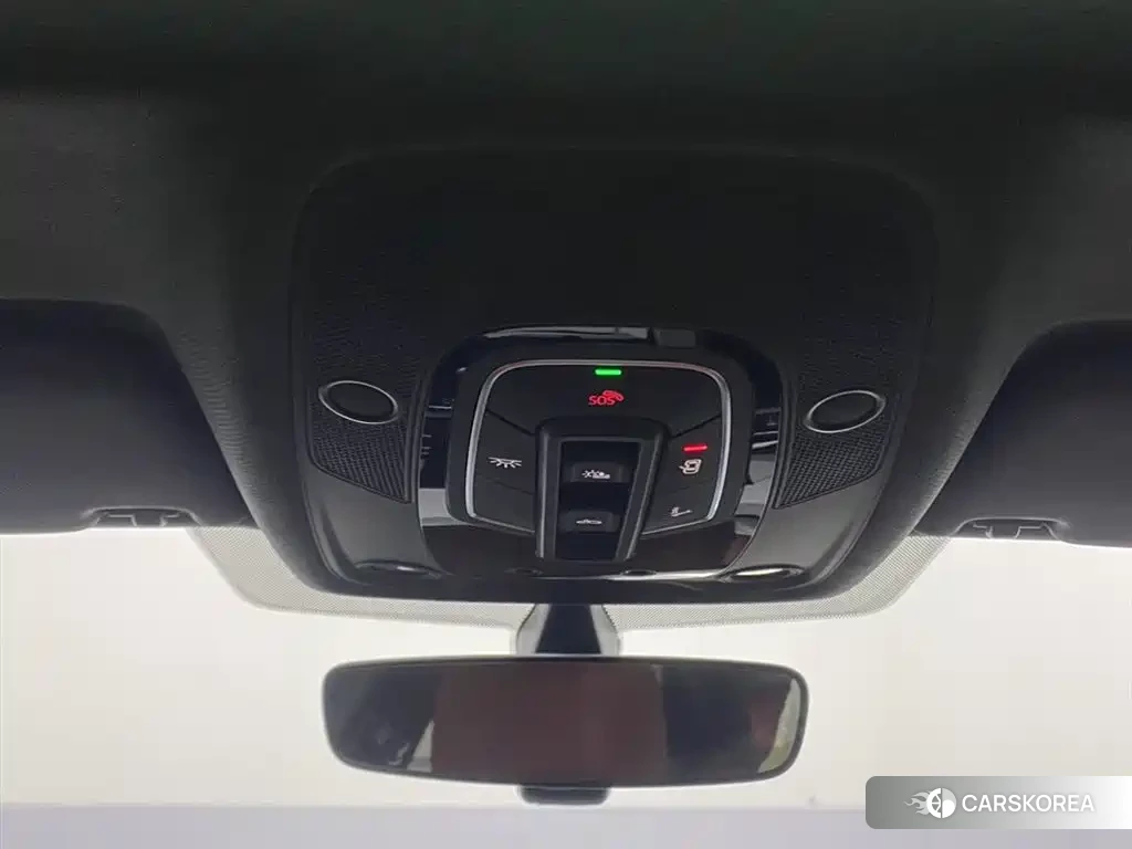 Audi A4L id 4576393 из Китая 24