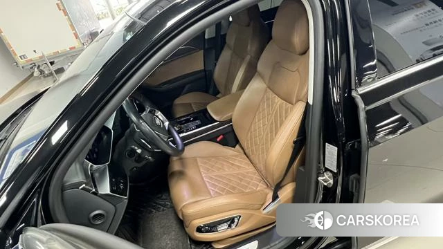Audi A8 id 4259413 из Китая 24