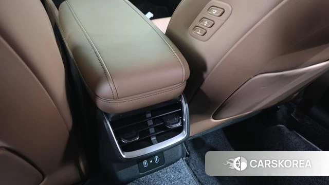 Hyundai Grandeur (GN7) id 4579633 из Кореи 24