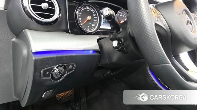 Mercedes-Benz E-Class W213 id 4856473 из Кореи 24
