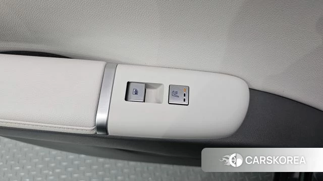 Hyundai Grandeur (GN7) id 4428190 из Кореи 24