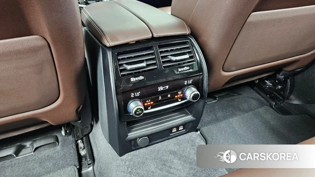 BMW 5 Series (G30) id 4793067 из Кореи 24