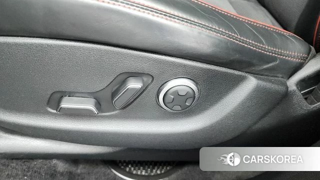 Genesis GV70 id 4250335 из Кореи 24