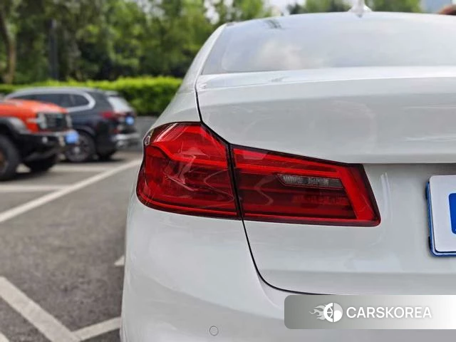 BMW 5 series id 4253337 из Китая 24