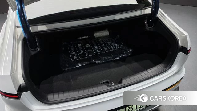 Hyundai Grandeur (GN7) id 4584488 из Кореи 24