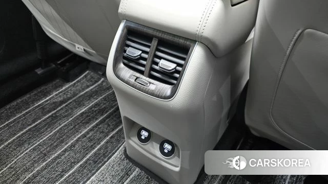 Kia K7 Premier Hybrid id 4785277 из Кореи 24