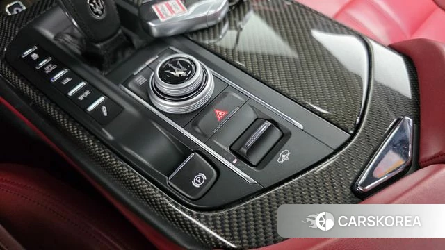 Maserati Levante id 4642591 из Кореи 24