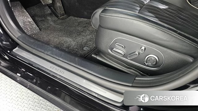 Genesis G90 (RS4) id 4414650 из Кореи 24