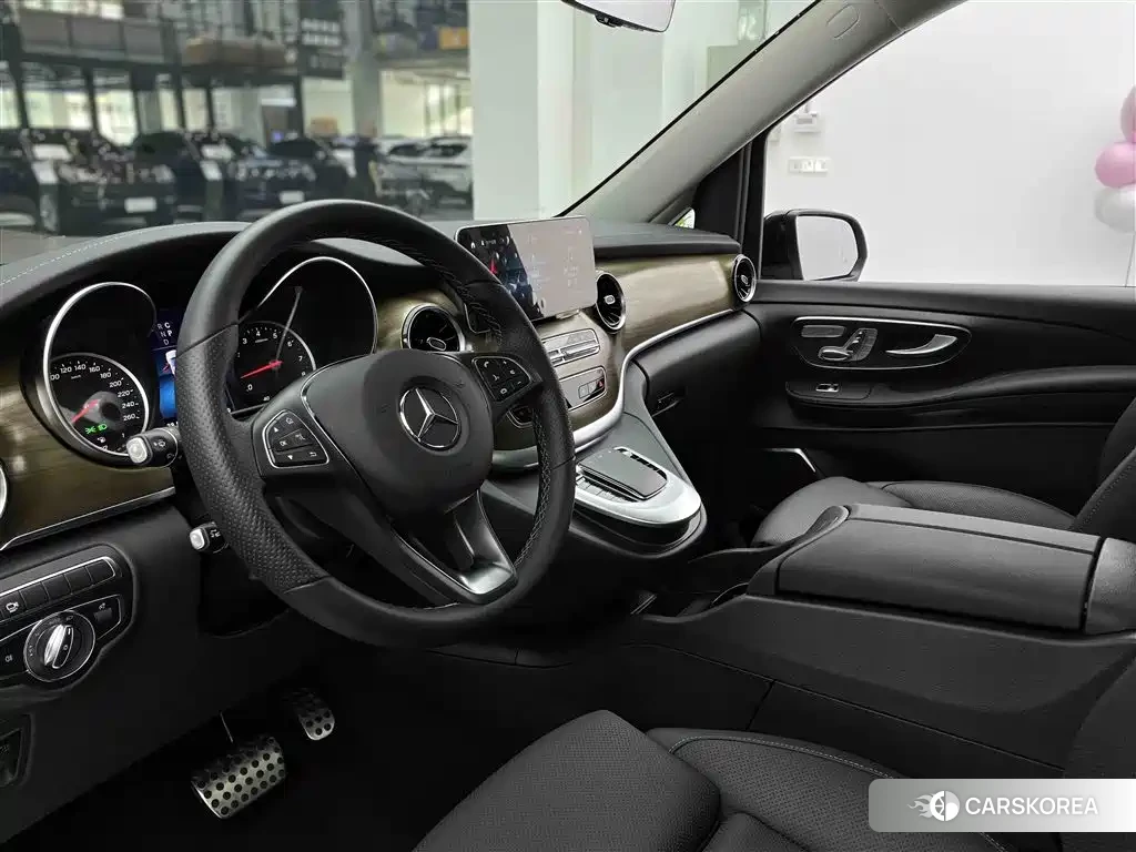 Mercedes-Benz V-Class id 4606866 из Китая 24