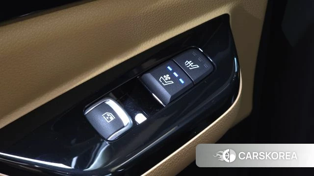 Kia Carnival 4th generation id 4410245 из Кореи 24