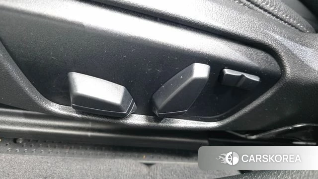 BMW 1 Series (F40) id 4383117 из Кореи 24
