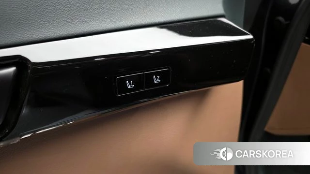 Hyundai Grandeur Hybrid (GN7) id 4222455 из Кореи 24