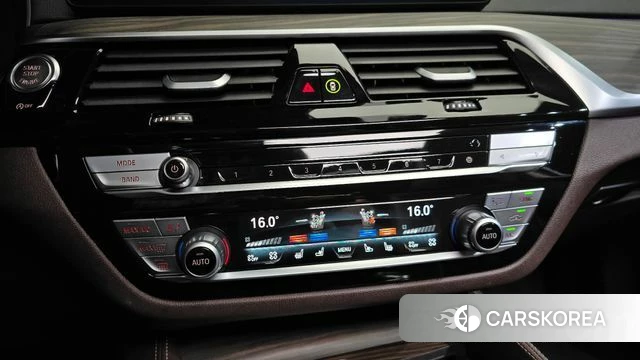 BMW 5 Series (G30) id 4591757 из Кореи 24