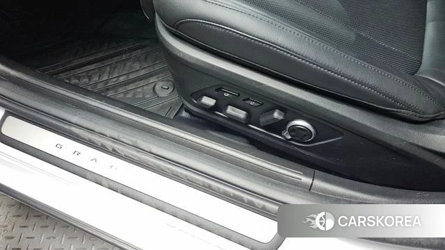 Hyundai Grandeur (GN7) id 4528155 из Кореи 24
