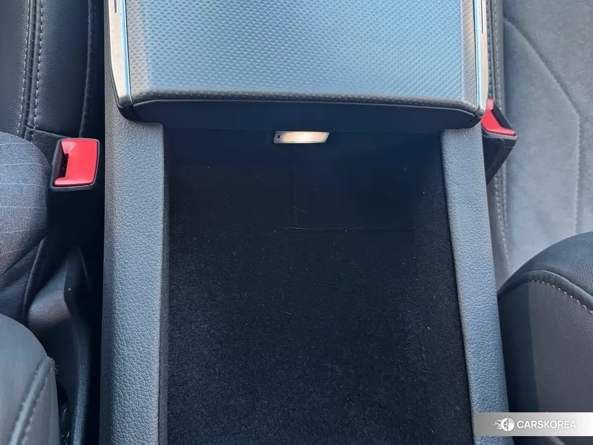 Audi A6L id 4576373 из Китая 24