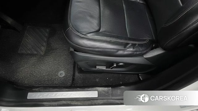 Ford Explorer 6th Generation id 4586844 из Кореи 24