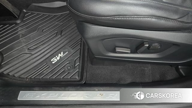 Ford Explorer 6th Generation id 4542371 из Кореи 24