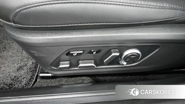 Hyundai Grandeur (GN7) id 4555228 из Кореи 24