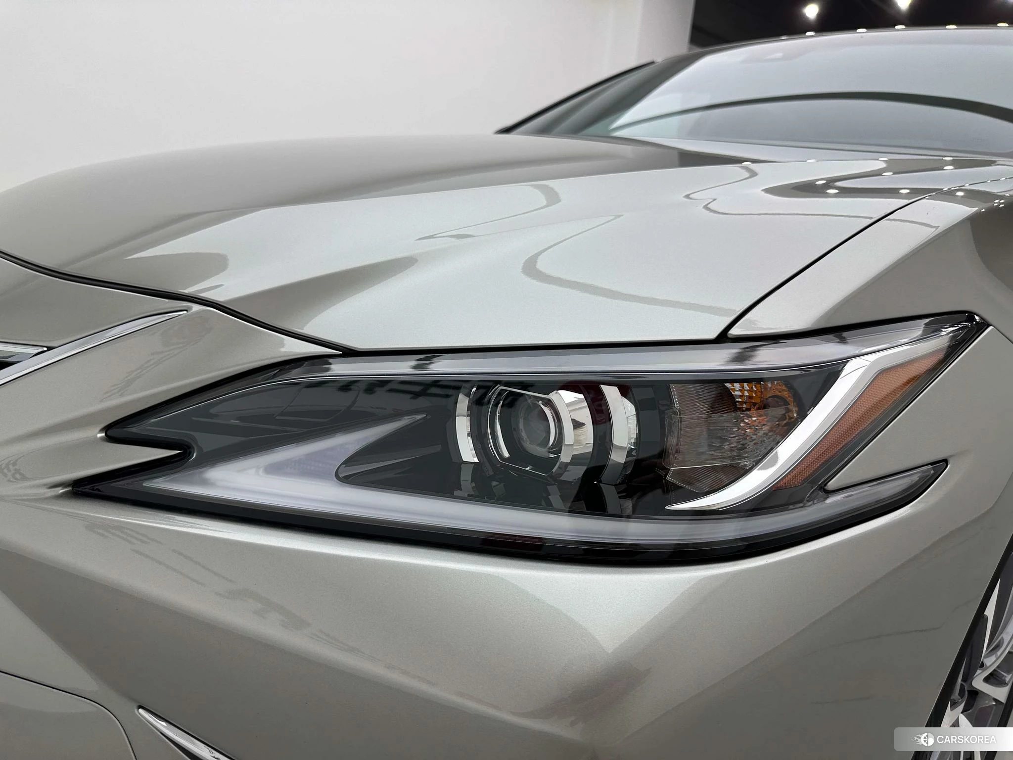 Lexus ES id 4492934 из Китая 24