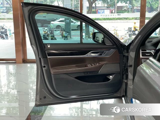 BMW 7 series id 4264053 из Китая 24