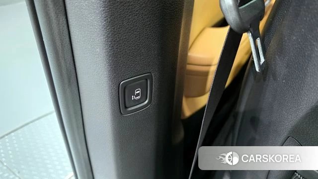 Kia Carnival 4th generation id 4360921 из Кореи 24