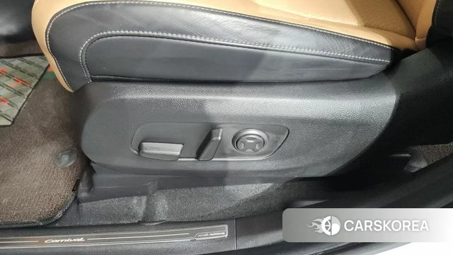 Kia Carnival 4th generation id 4284109 из Кореи 24