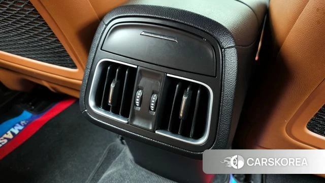 Maserati Levante id 4397976 из Кореи 24