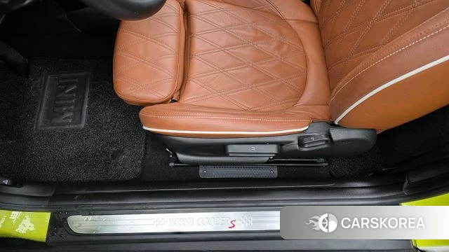 Mini Cooper S Convertible id 4608965 из Кореи 24