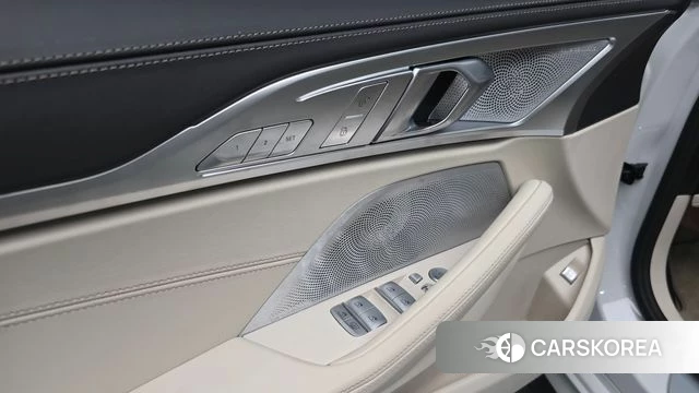 BMW 8 Series (G15) id 4523200 из Кореи 24