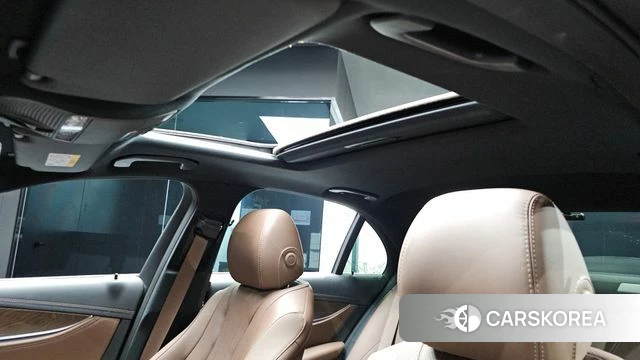 Mercedes-Benz E-Class W213 id 4691795 из Кореи 24