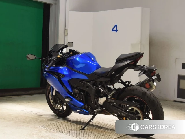 Kawasaki ZX-4R SE id 3949155 из Японии 24