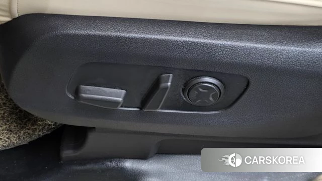Kia Carnival 4th generation id 4693131 из Кореи 24