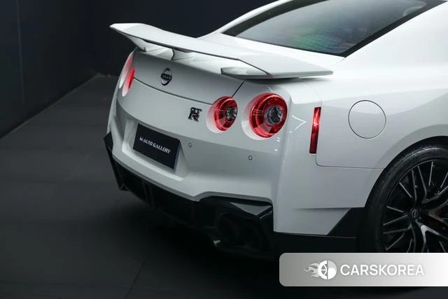 Nissan GT-R id 4333928 из Китая 24