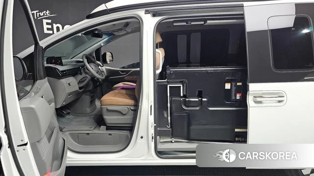 Hyundai Staria id 4201119 из Кореи 24