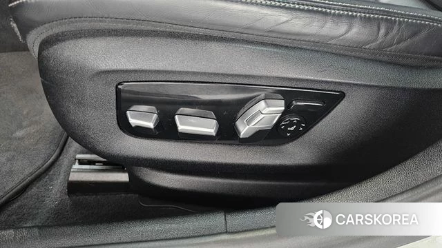 BMW 5 Series (G30) id 4186588 из Кореи 24