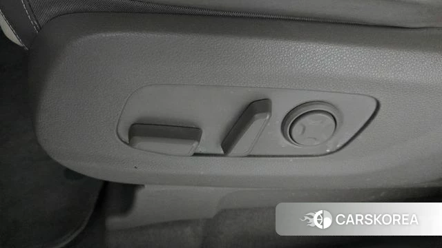 Kia Carnival 4th generation id 4501469 из Кореи 24
