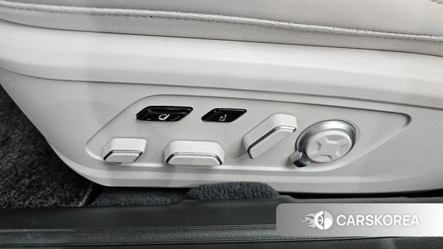 Hyundai Grandeur Hybrid (GN7) id 4585028 из Кореи 24