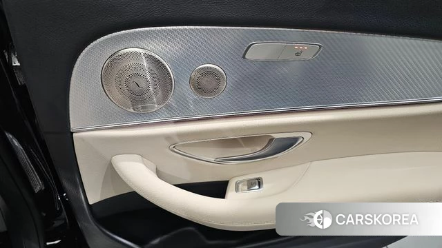 Mercedes-Benz E-Class W213 id 4793746 из Кореи 24