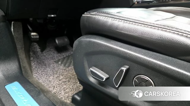 Ford Explorer id 4225678 из Кореи 24