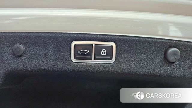 Hyundai Grandeur Hybrid (GN7) id 4360952 из Кореи 24
