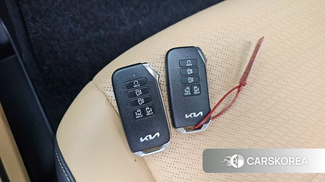 Kia Carnival 4th generation id 4429074 из Кореи 24