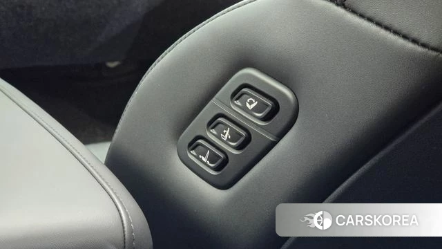 Hyundai Grandeur Hybrid (GN7) id 4941554 из Кореи 24