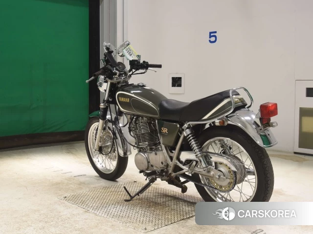 Yamaha SR 400 id 3945389 из Японии 24