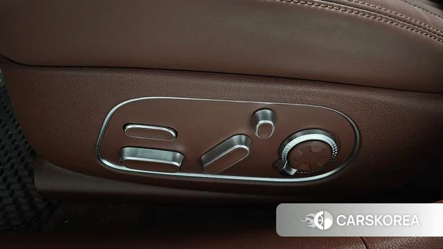 Genesis G90 (RS4) id 4442817 из Кореи 24