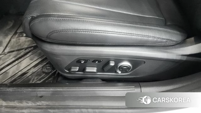 Hyundai Grandeur (GN7) id 4248806 из Кореи 24