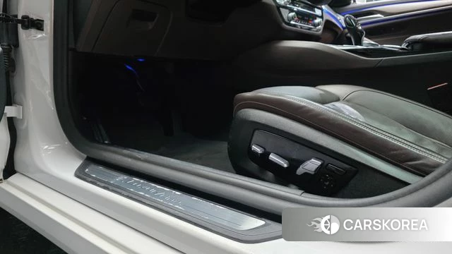 BMW 5 Series (G30) id 4741278 из Кореи 24