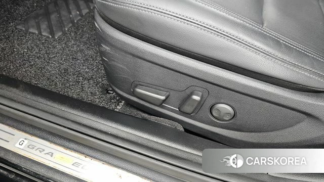 Hyundai The New Grandeur IG Hybrid id 4716881 из Кореи 24